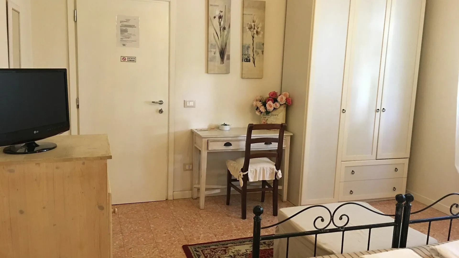 La Casa Di Ugo By Relais Centrostorico Apartment Pisa